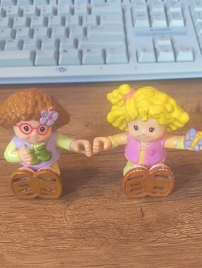 Vintage Little People Maggie & Sonya Lee - Set of 2 Y2K Era Figurines